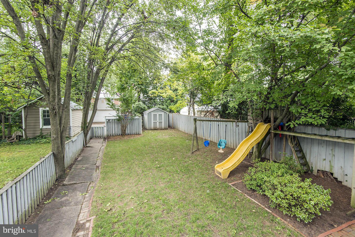 3935 Military Road Northwest Washington, DC 20015 - Photo 28 of 30 Exterior (Rear)