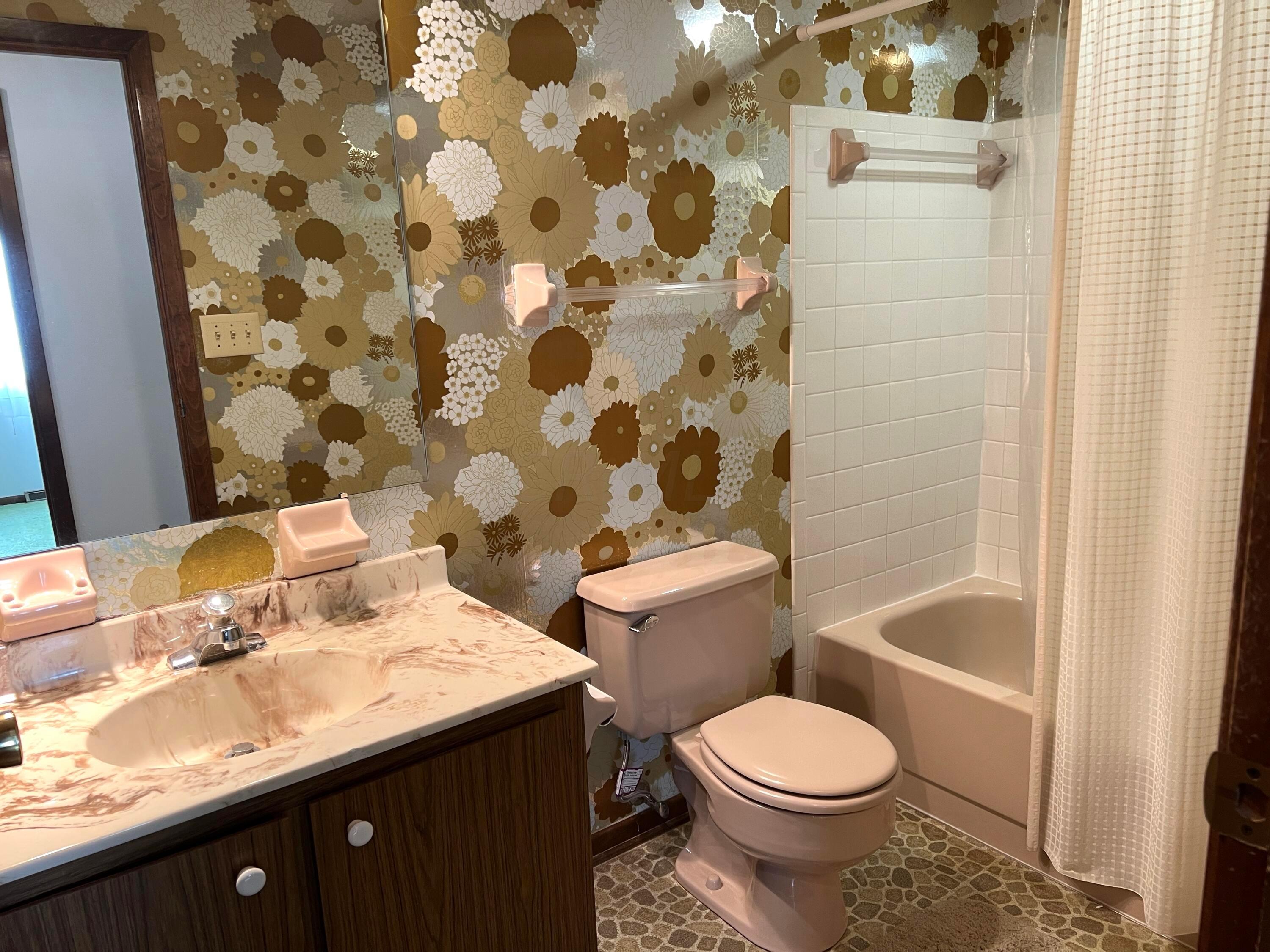 805 Riva Ridge Boulevard Columbus, OH 43230 - Photo 14 of 33 IMG_1848