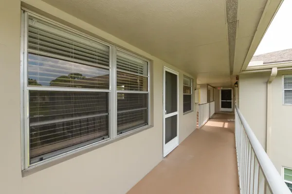 $1,550 | 8 Lake Vista Trail, Unit 205, Port St. Lucie, FL 34952