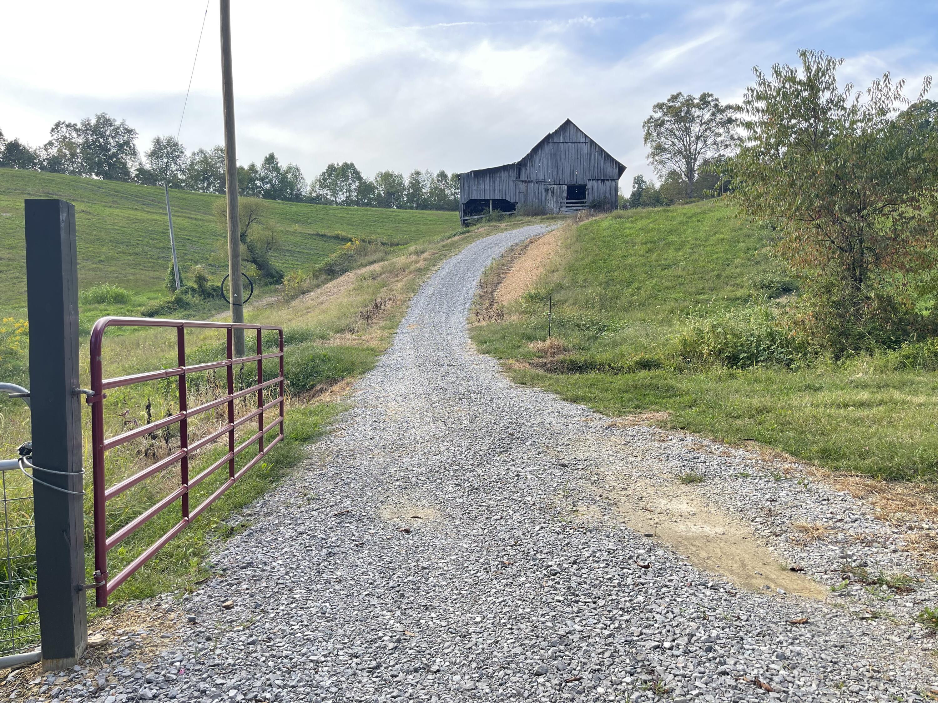 2 Langdon Branch Road Annville, KY 40402 - Photo 1 of 36 IMG_4674