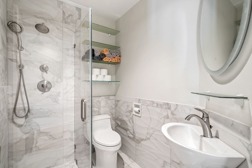 85 Algonquin Road, Unit 85 Chestnut Hill, MA 02467 - Photo 19 of 42