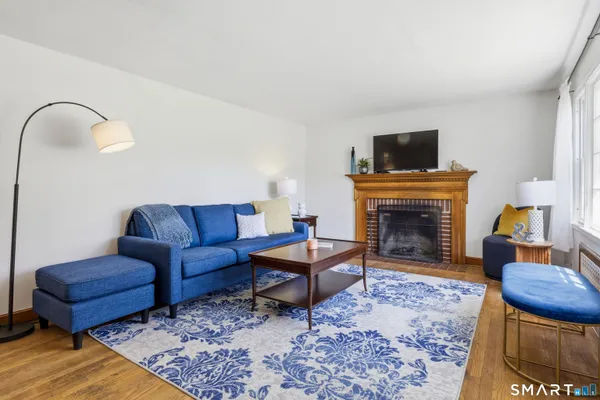 $450,000 | 155 Buttonball Lane, Glastonbury, CT 06033