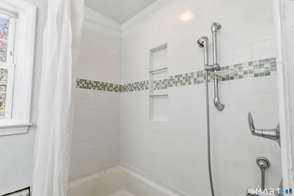 $450,000 | 155 Buttonball Lane, Glastonbury, CT 06033