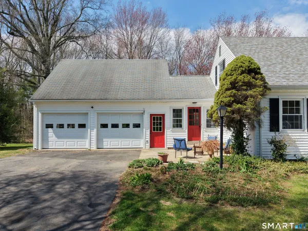 $450,000 | 155 Buttonball Lane, Glastonbury, CT 06033