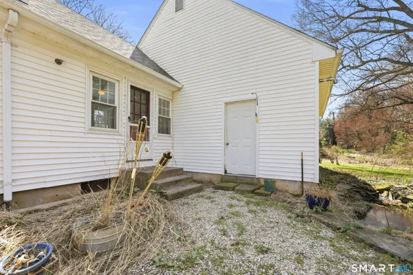 $450,000 | 155 Buttonball Lane, Glastonbury, CT 06033