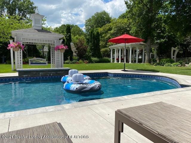 627 North Harrison Road East Lansing, MI 48823 - Photo 85 of 94 Summer pooltime picture