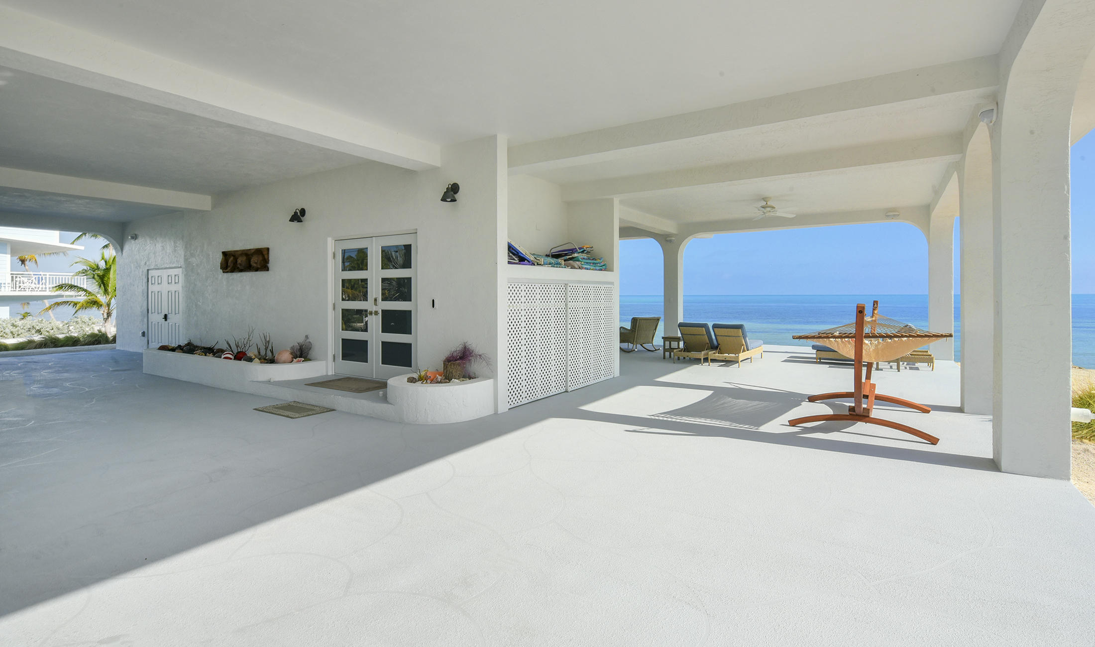 161-154 Sunset Drive Islamorada, FL 33036 - Photo 34 of 38 workspace with furniture and window