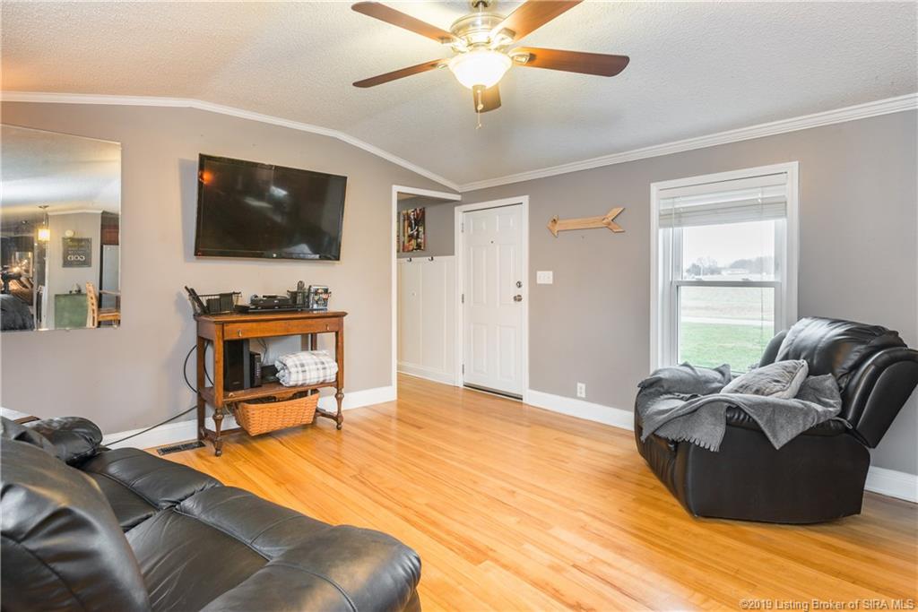 8644 Cunningham Sarles Road Borden, IN 47106 - Photo 4 of 32 Gallery Image 4