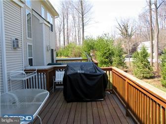 32 Simons Way Huntingdon Valley, PA 19006 - Photo 12 of 12 Deck