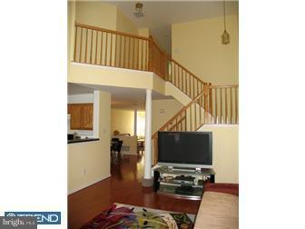32 Simons Way Huntingdon Valley, PA 19006 - Photo 4 of 12 Gallery Image 4