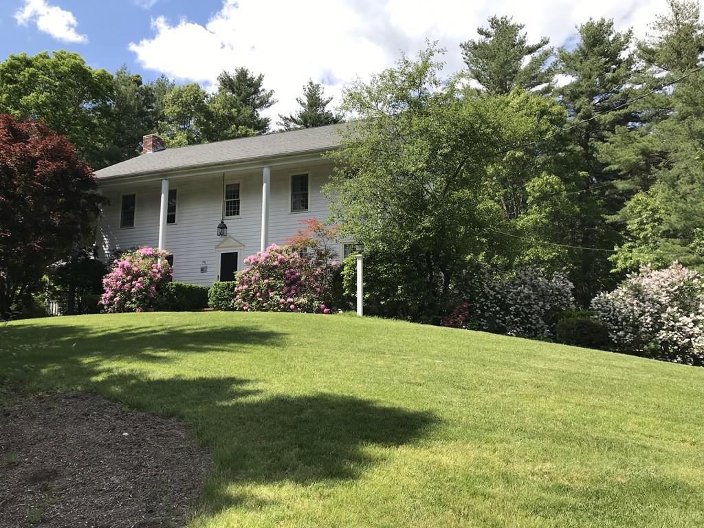 19 Robin Road Norfolk, MA 02056 - Photo 1 of 35 Gallery Image 1