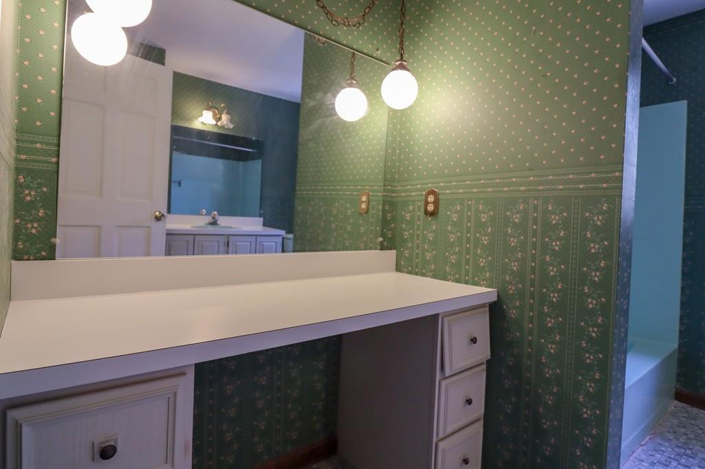 19 Robin Road Norfolk, MA 02056 - Photo 21 of 35 Gallery Image 21