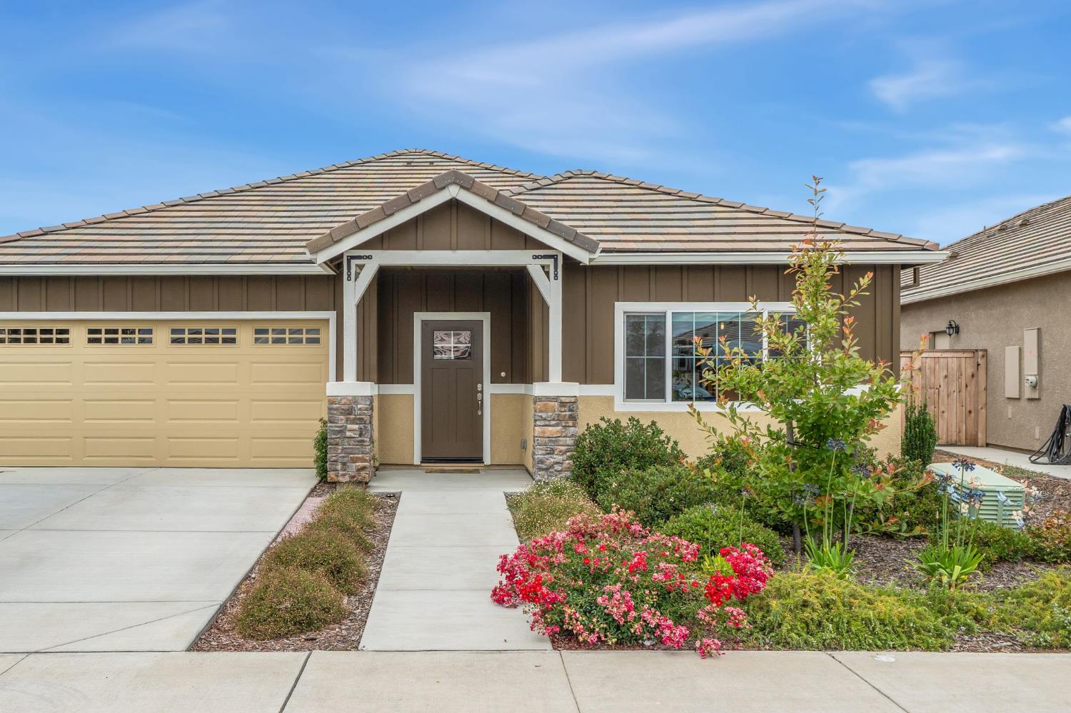 912 Hogan Road Galt, CA 95632 - Photo 3 of 39