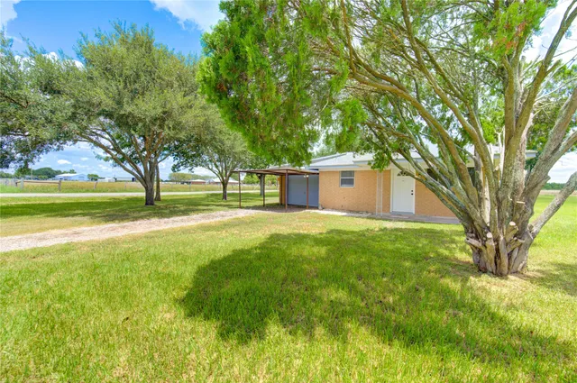 $149,900 | 402 North 1st Street, Beasley, TX 77417