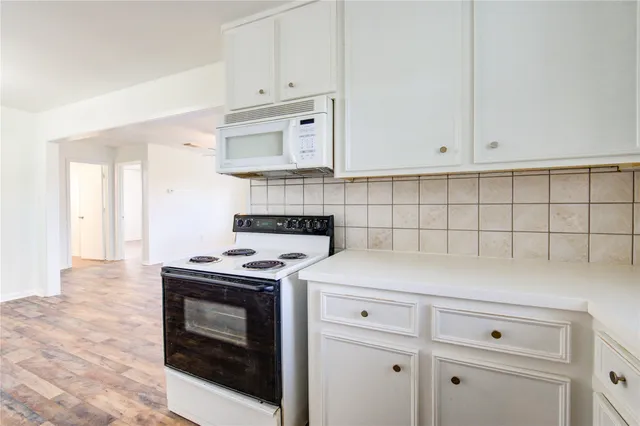 $149,900 | 402 North 1st Street, Beasley, TX 77417