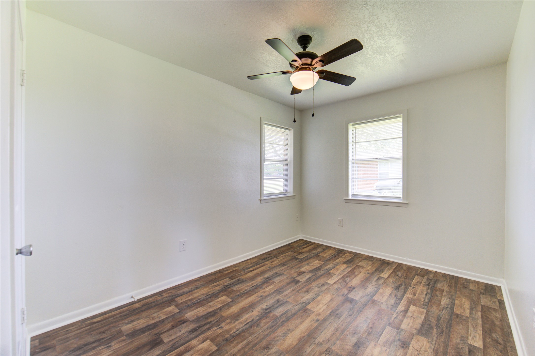 402 North 1st Street Beasley, TX 77417 - Photo 25 of 35