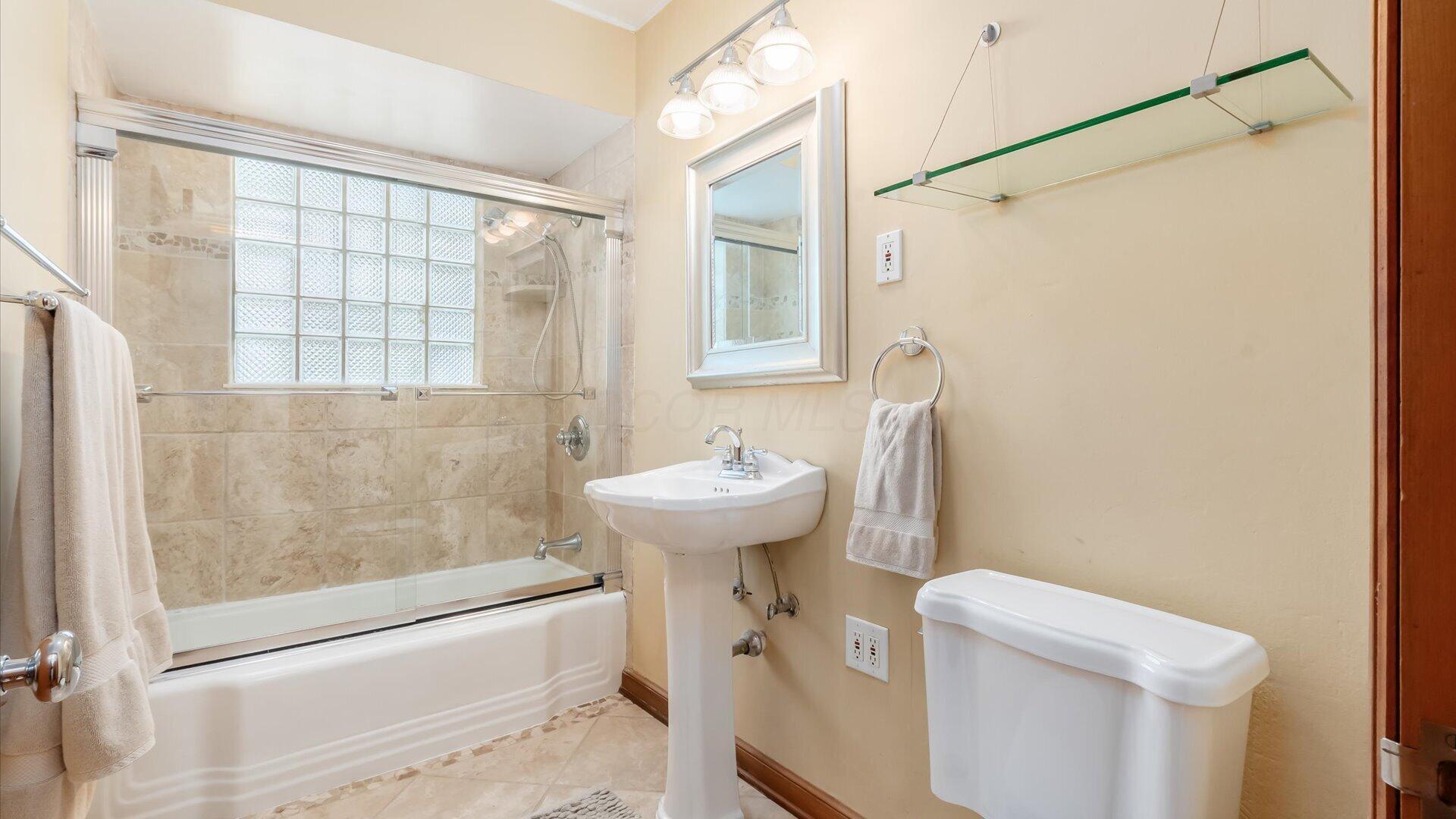 474 Acton Road Columbus, OH 43214 - Photo 38 of 53 38