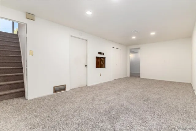 a view of empty room