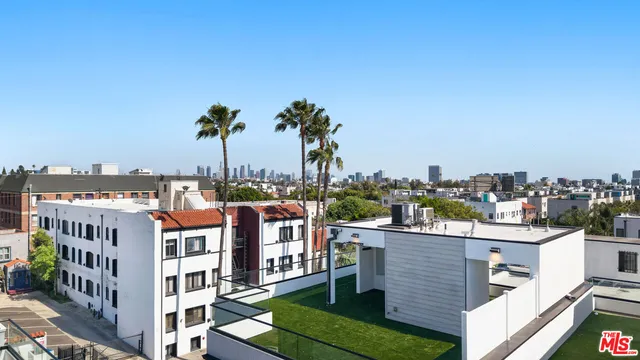 $5,700 | 733 North Gramercy Place, Los Angeles, CA 90038