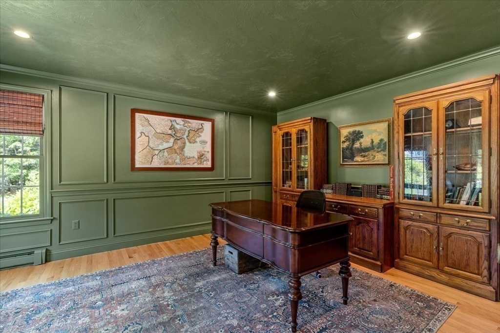 20 Lewis Farm Road Duxbury, MA 02332 - Photo 4 of 38 Gallery Image 4