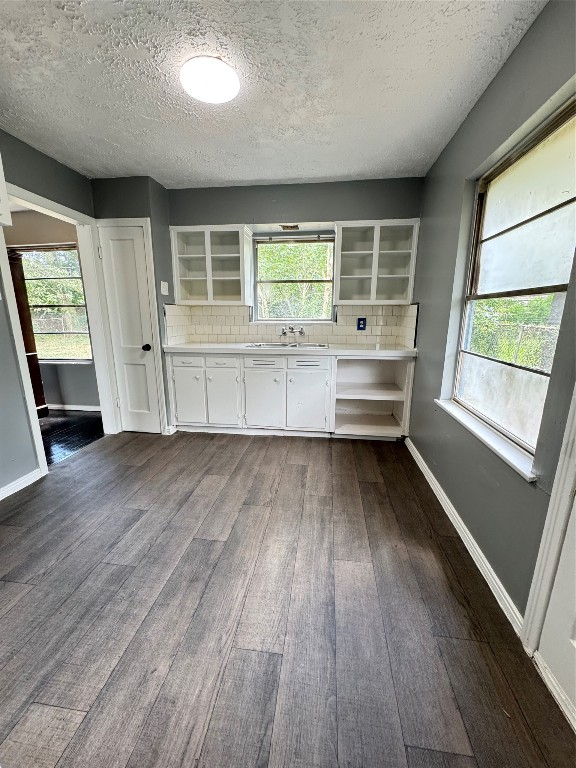 5254 Perry Street Houston, TX 77021 - Photo 15 of 16 Kitchen with tons of cabinet and drawer space
