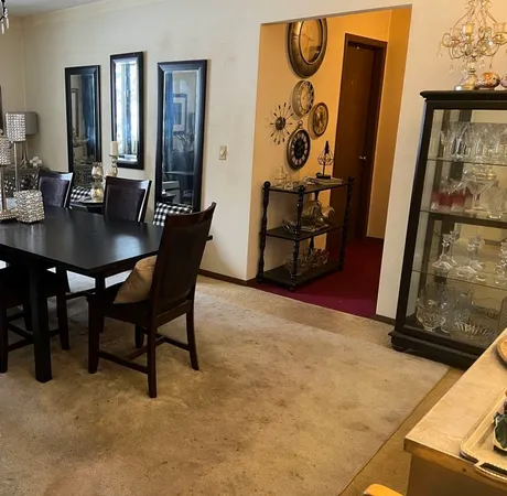 $236,000 | 1100 West Orchard Lane, Peoria, IL 61615