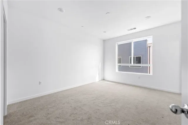 $519,990 | 9423 North Sepulveda Boulevard, Unit 6, North Hills, CA 91343