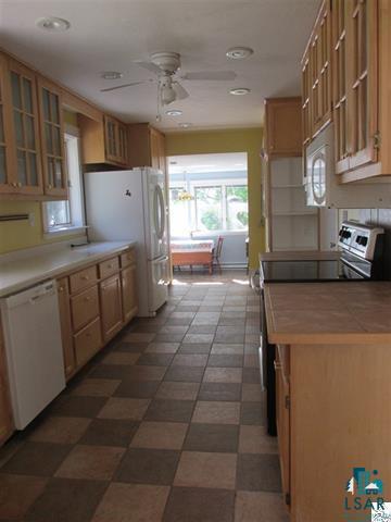 808 Stanley Road Two Harbors, MN 55616 - Photo 3 of 22