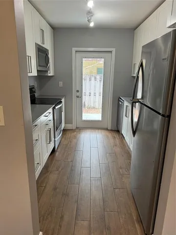 $2,500 | 315 Southeast 23rd Avenue, Unit 2, Pompano Beach, FL 33062