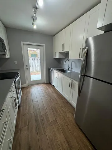 $2,500 | 315 Southeast 23rd Avenue, Unit 2, Pompano Beach, FL 33062