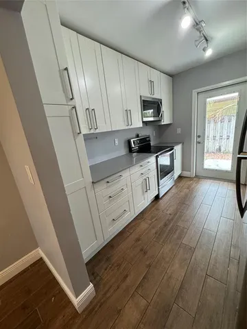 $2,500 | 315 Southeast 23rd Avenue, Unit 2, Pompano Beach, FL 33062