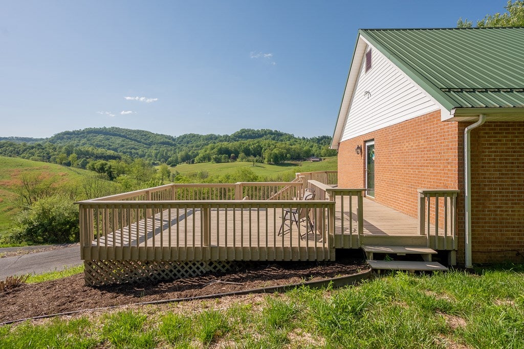 427 Johnston Road Marion, VA 24354 - Photo 74 of 75 Gallery Image 74
