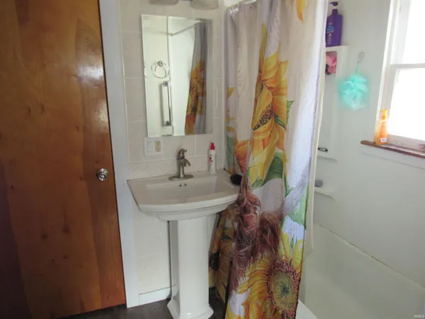 $224,900 | 6050 Highway 327, Orland, IN 46776