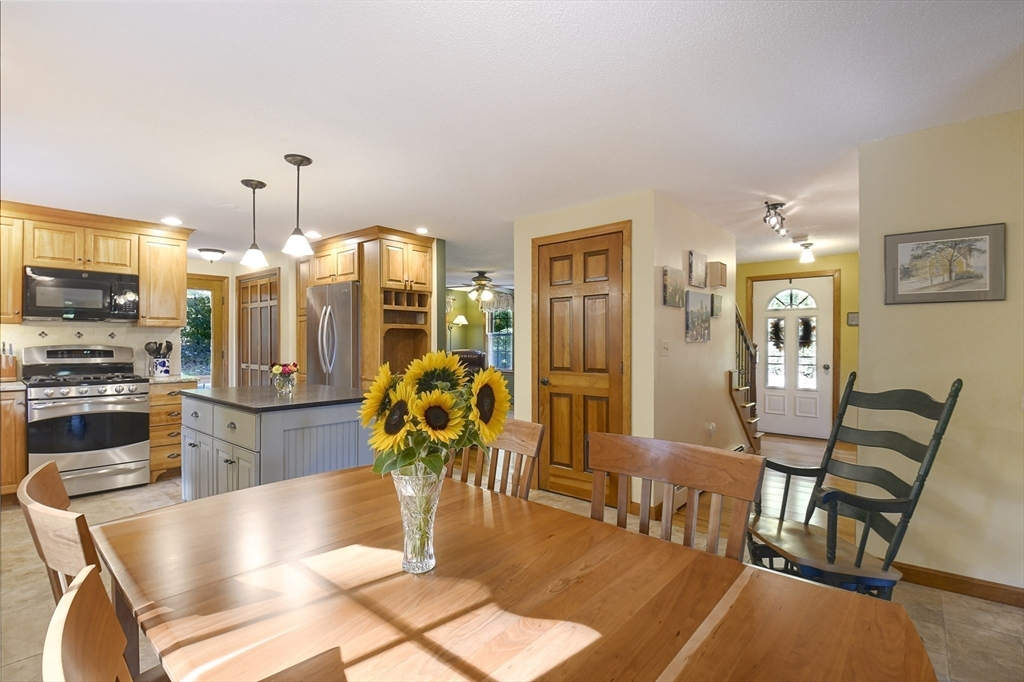 61 Parker Road Shirley, MA 01464 - Photo 14 of 35 Gallery Image 14