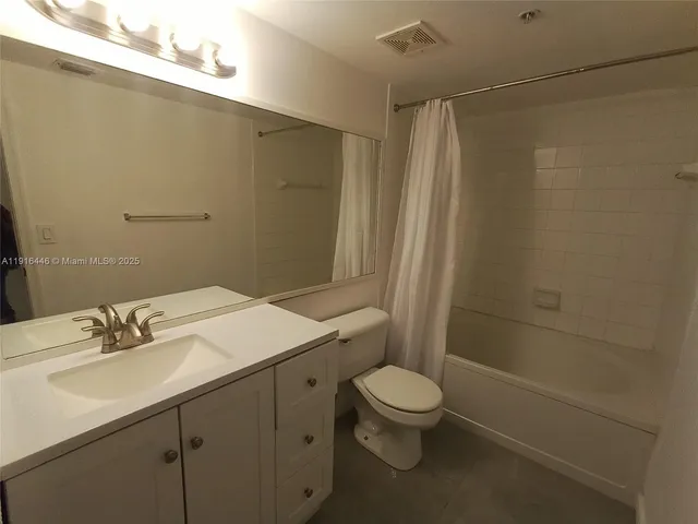 $2,600 | 777 Southwest 111th Way, Unit 202, Pembroke Pines, FL 33025