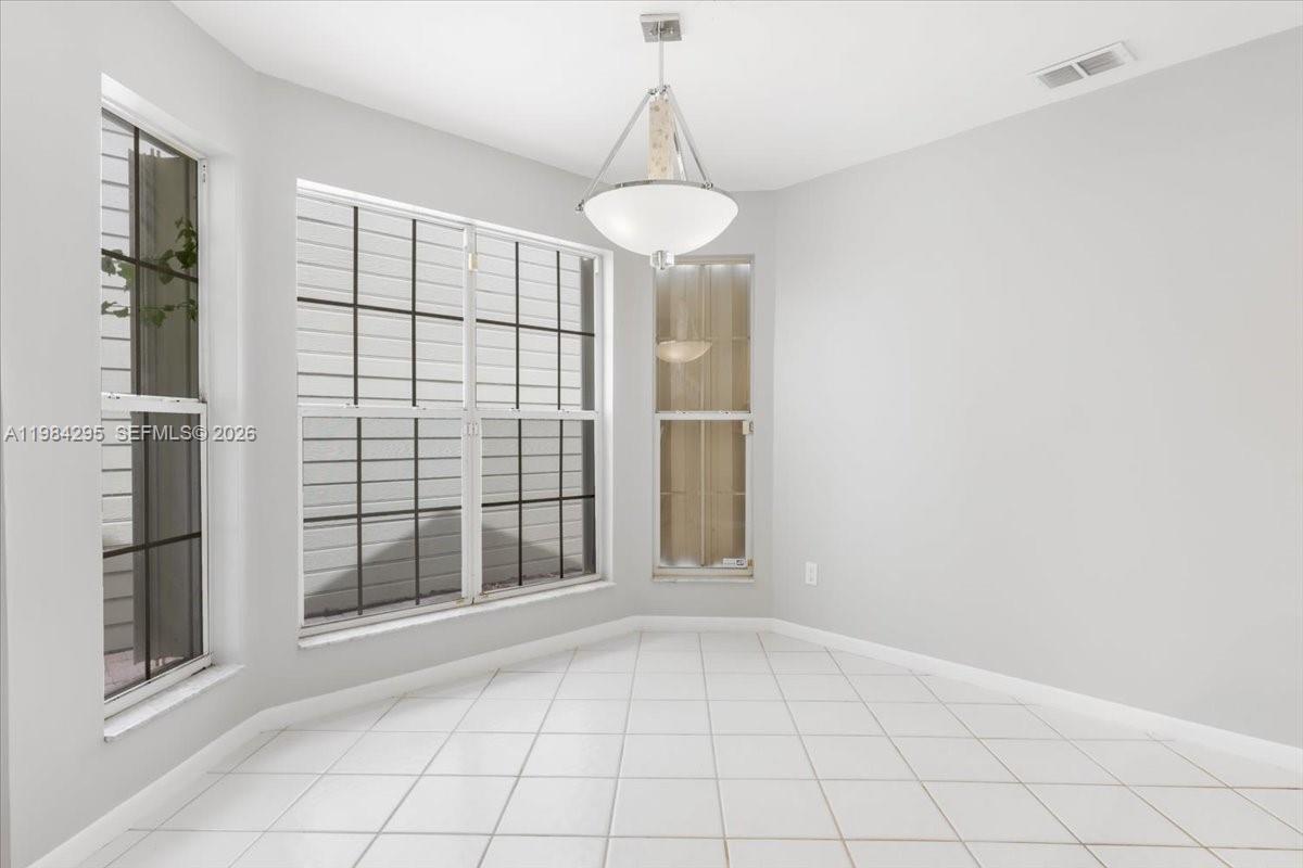 5366 214th Court South Boca Raton, FL 33431 - Photo 10 of 40 Gallery Image 10