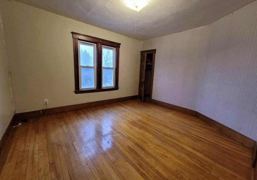 11 Payson Street, Unit 3 Worcester, MA 01607 - Photo 9 of 12
