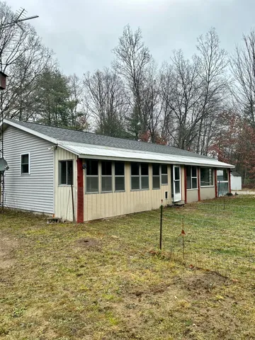 $130,000 | 2471 West 12 Mile Road, Bitely, MI 49309