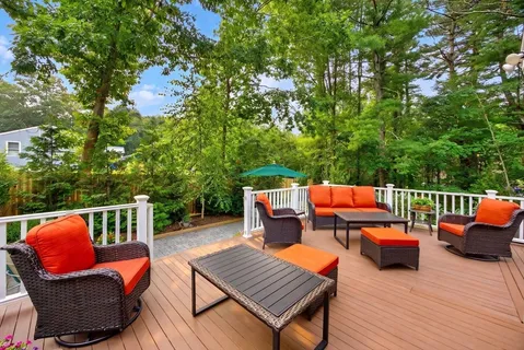 $945,000 | 5 Acorn Lane, Mattapoisett, MA 02739