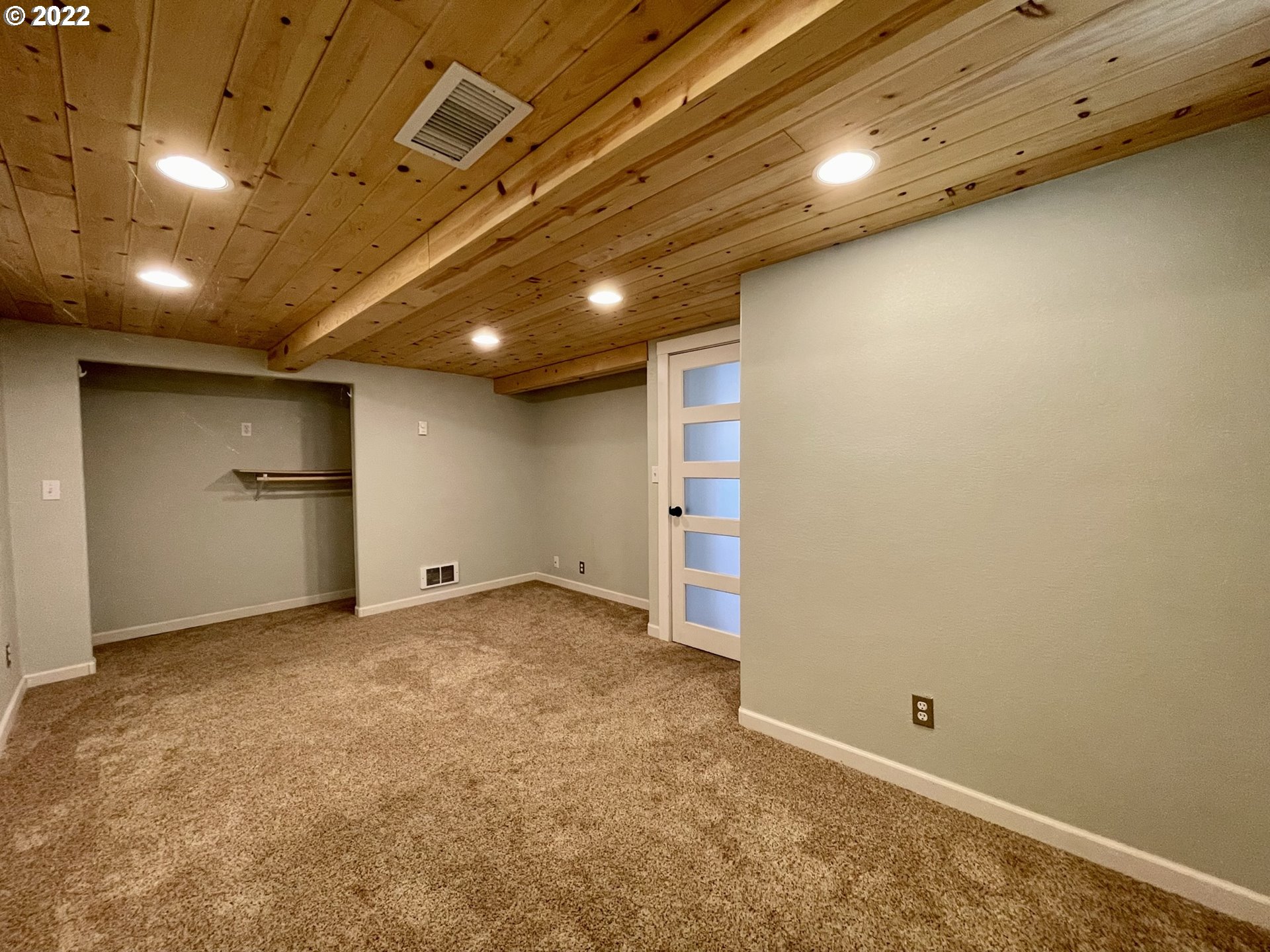 2275 Oak Street North Bend, OR 97459 - Photo 22 of 30 a view of empty room