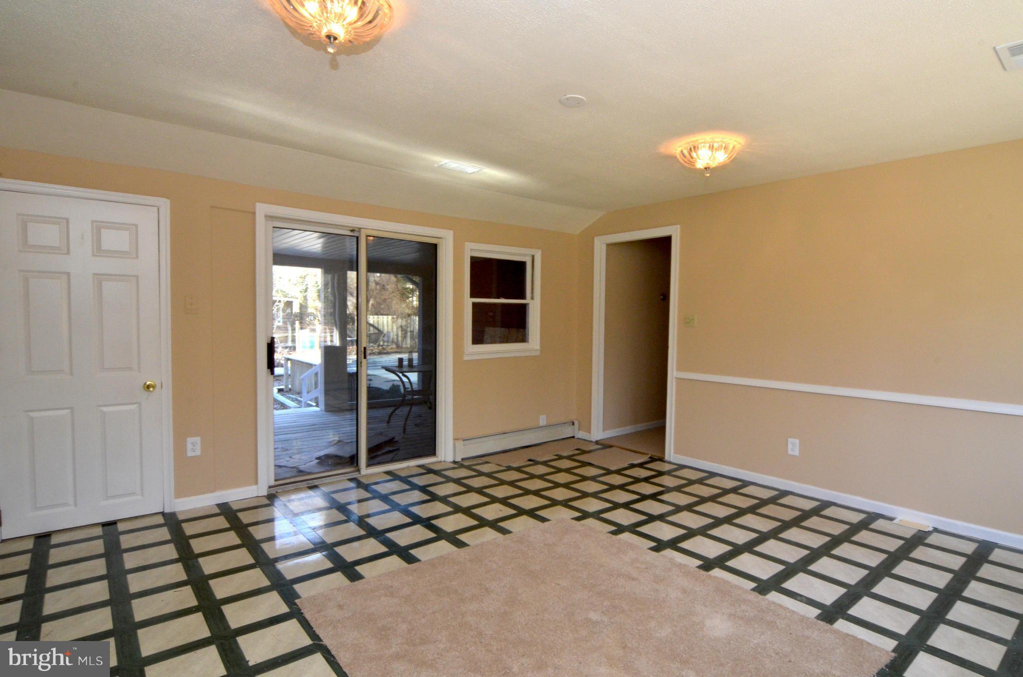140 Waldo Road Pasadena, MD 21122 - Photo 21 of 30 Dining Room