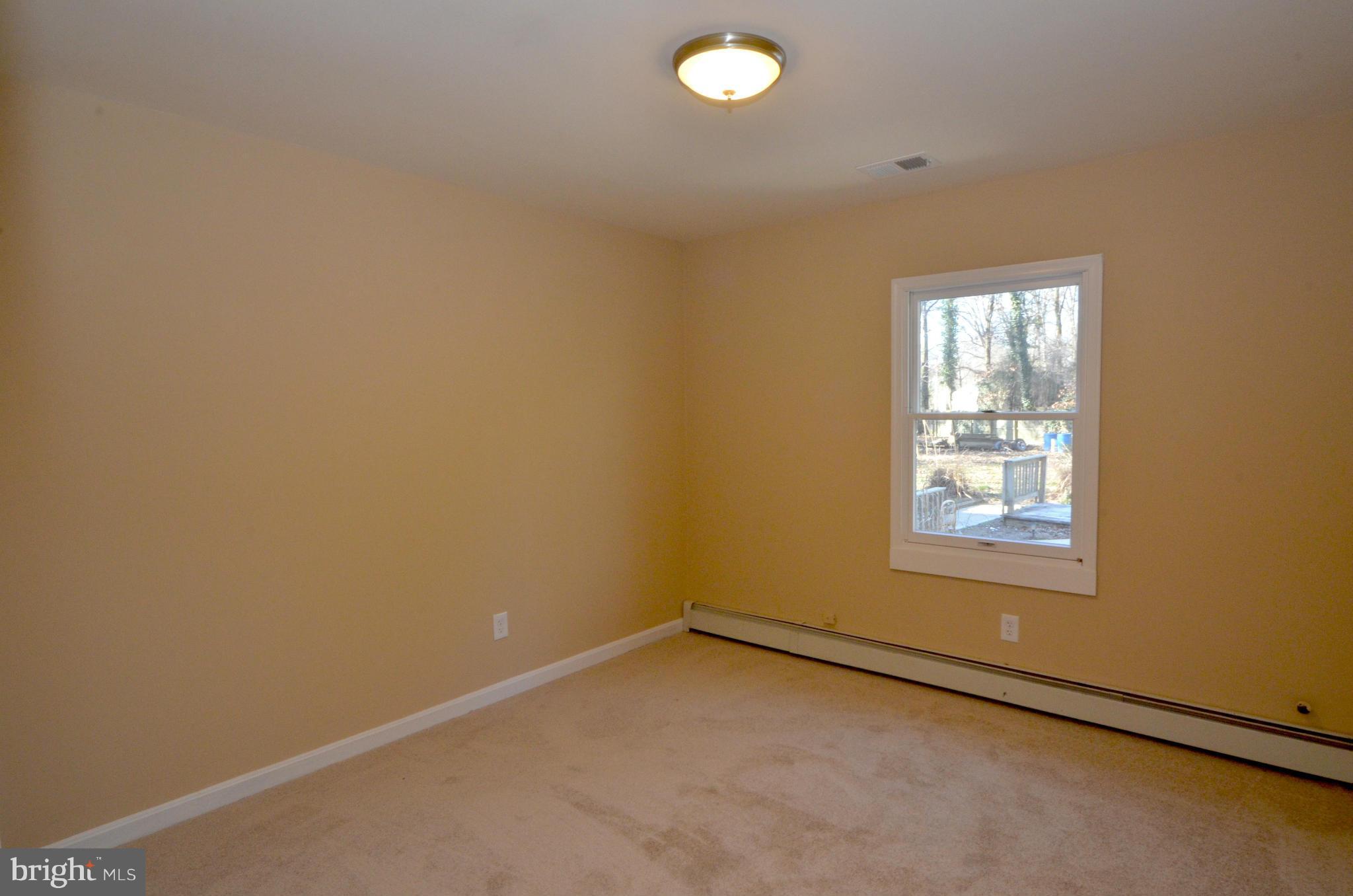 140 Waldo Road Pasadena, MD 21122 - Photo 22 of 30 Bedroom