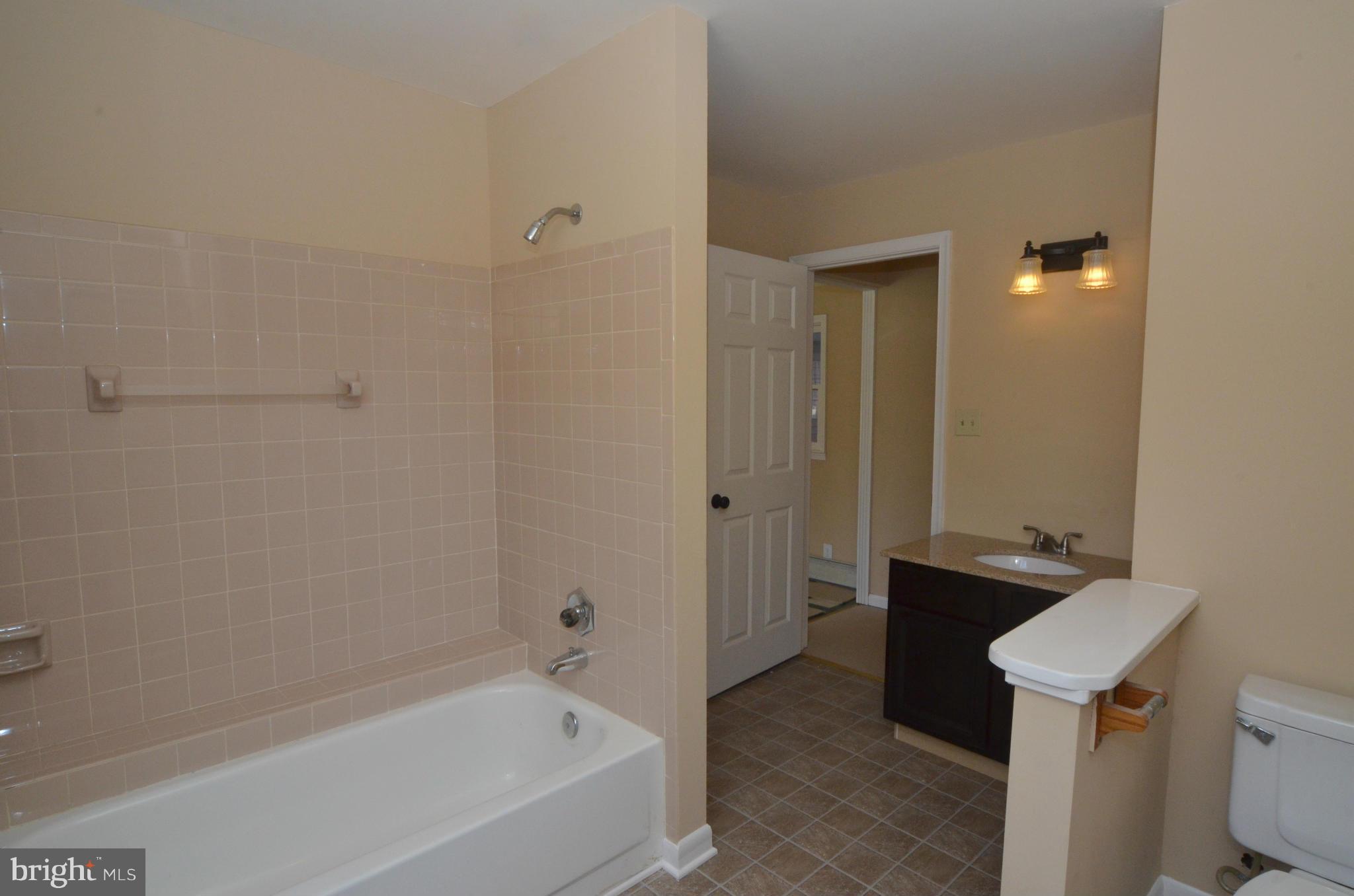 140 Waldo Road Pasadena, MD 21122 - Photo 10 of 30 Bath