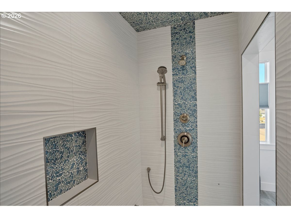 5409 Northeast Logan Road Lincoln City, OR 97367 - Photo 21 of 47