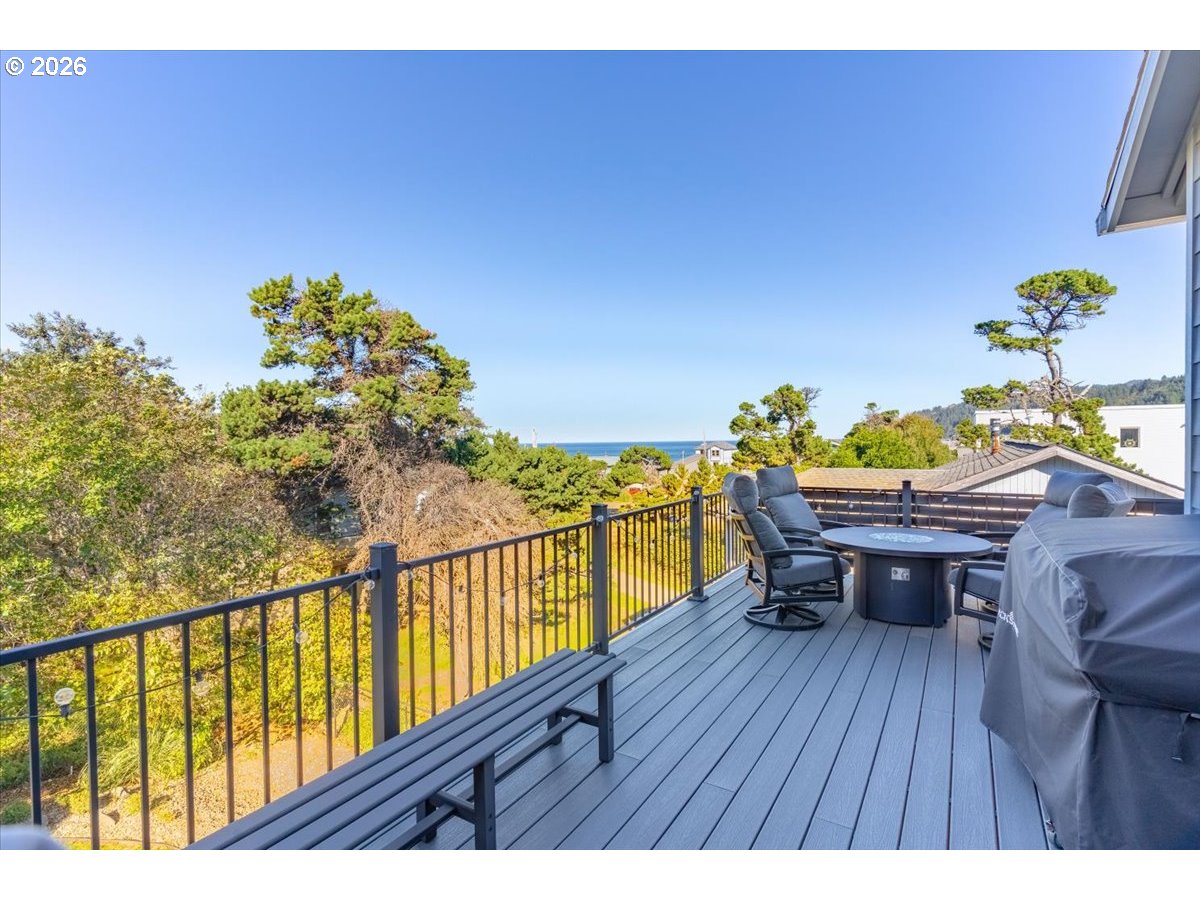 5409 Northeast Logan Road Lincoln City, OR 97367 - Photo 35 of 47