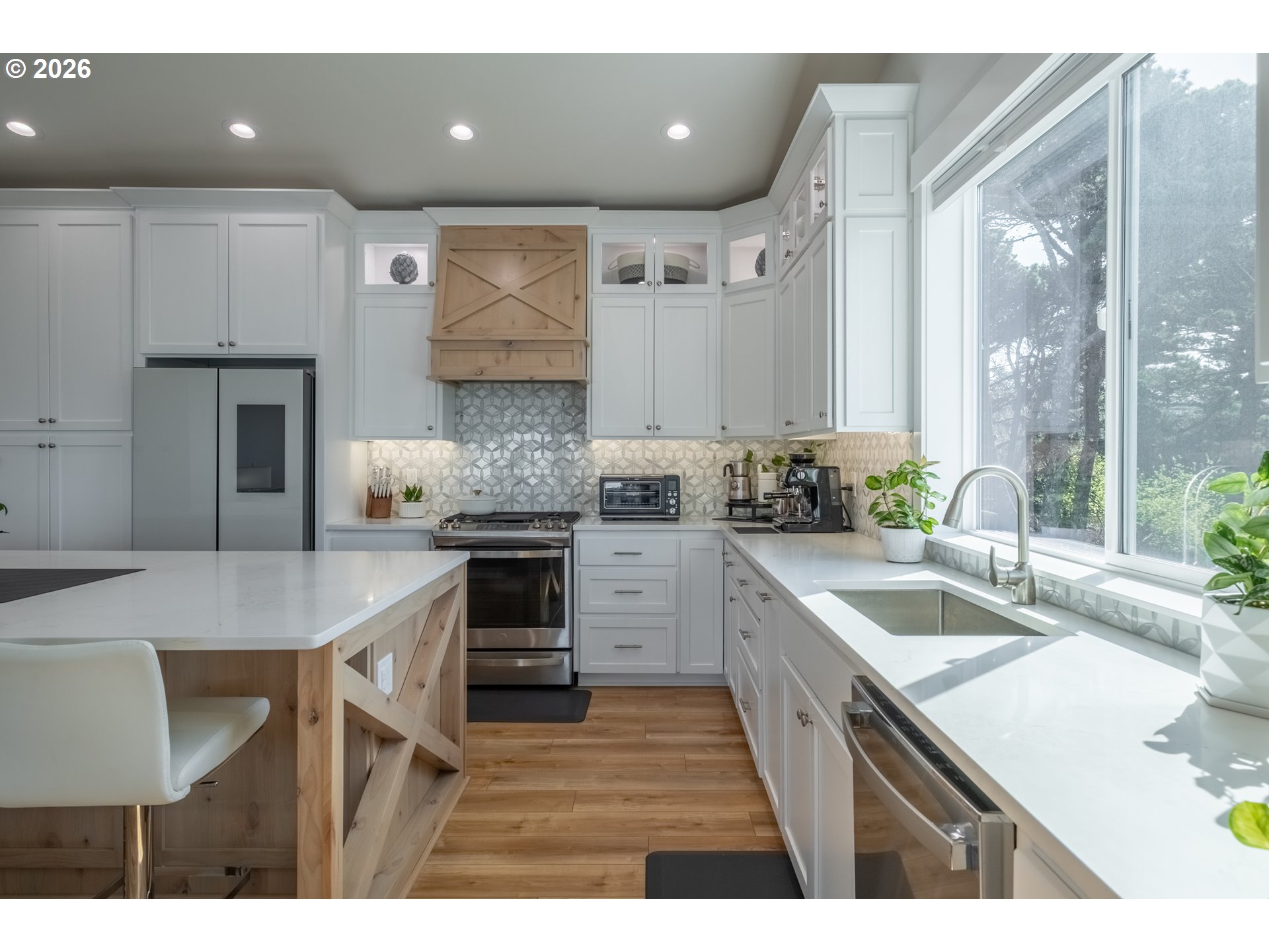 5409 Northeast Logan Road Lincoln City, OR 97367 - Photo 10 of 47