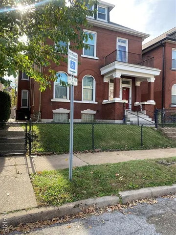 $199,900 | 2936 Greer Avenue, St. Louis, MO 63107