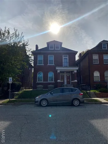 $199,900 | 2936 Greer Avenue, St. Louis, MO 63107