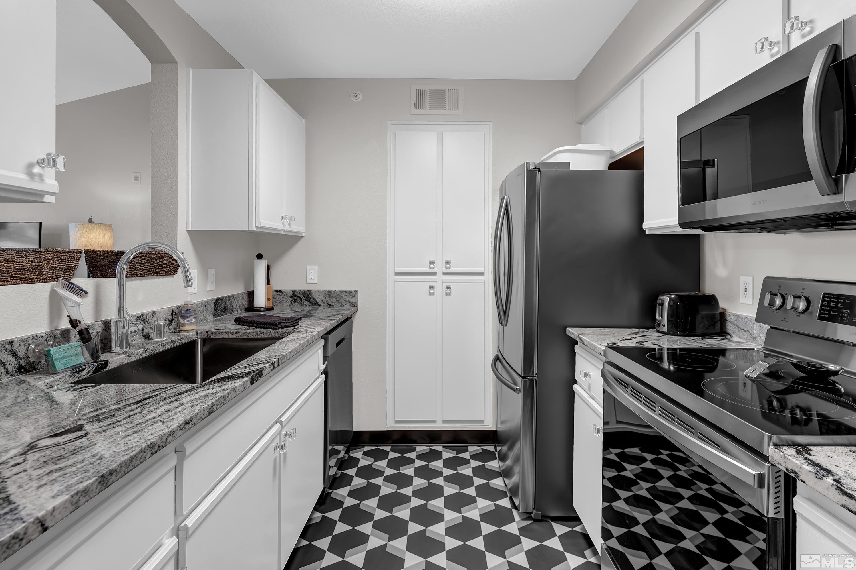 6850 Sharlands Avenue, Unit X2144 Reno, NV 89523 - Photo 6 of 17 Photo 6