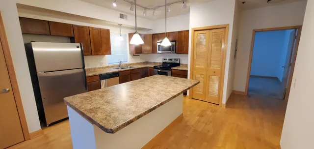 $164,900 | 1805 3rd Avenue South, Unit 202, Minneapolis, MN 55404